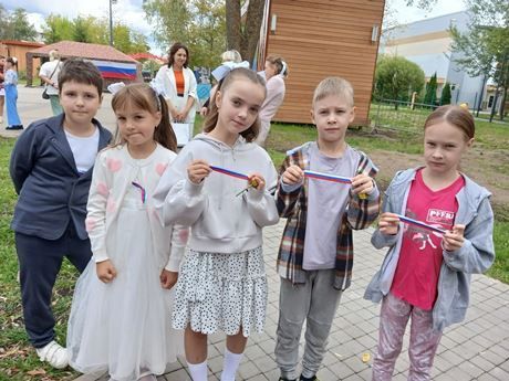 22 августа в России отмечается День Государственного флага России.